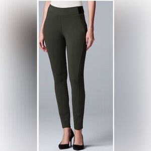 Simply Vera Wang Luxury Scuba Skinny Pants Size Small Short